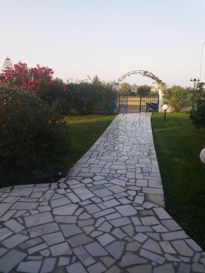 Eleni'S Apartments อาฟานโท ภายนอก รูปภาพ