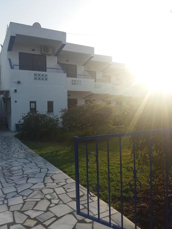 Eleni'S Apartments อาฟานโท ภายนอก รูปภาพ
