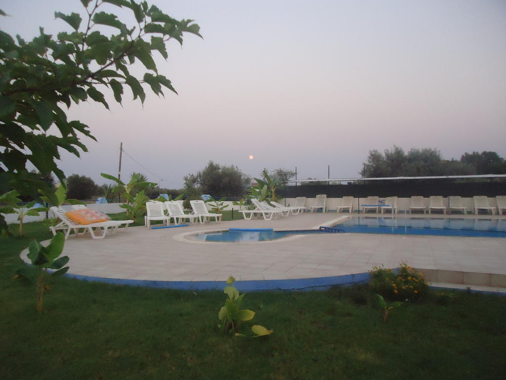 Eleni'S Apartments อาฟานโท ภายนอก รูปภาพ