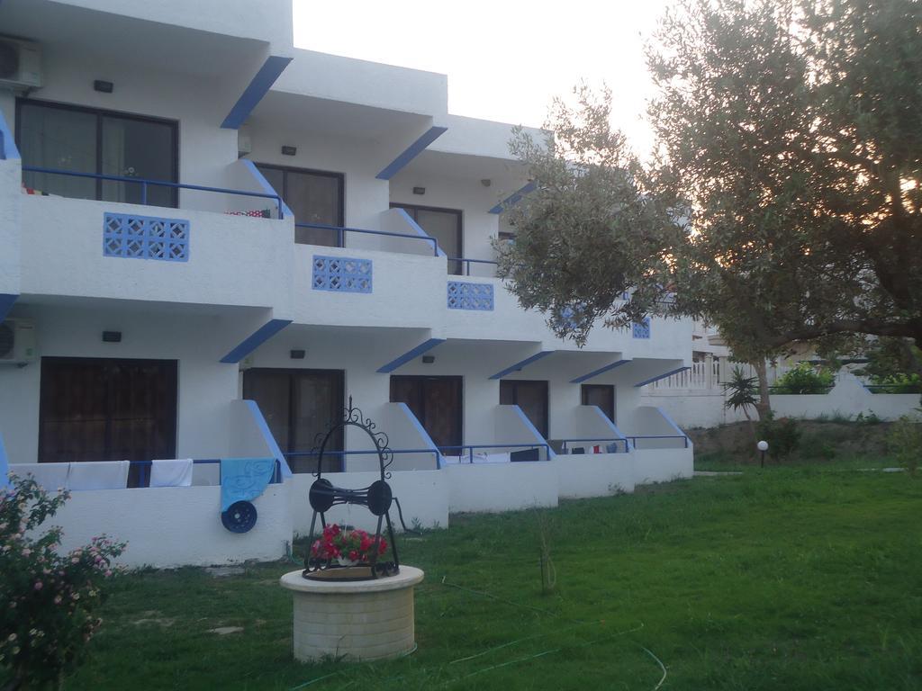 Eleni'S Apartments อาฟานโท ภายนอก รูปภาพ