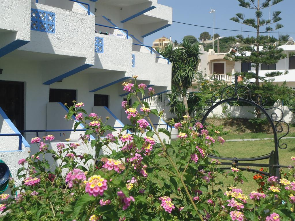 Eleni'S Apartments อาฟานโท ภายนอก รูปภาพ