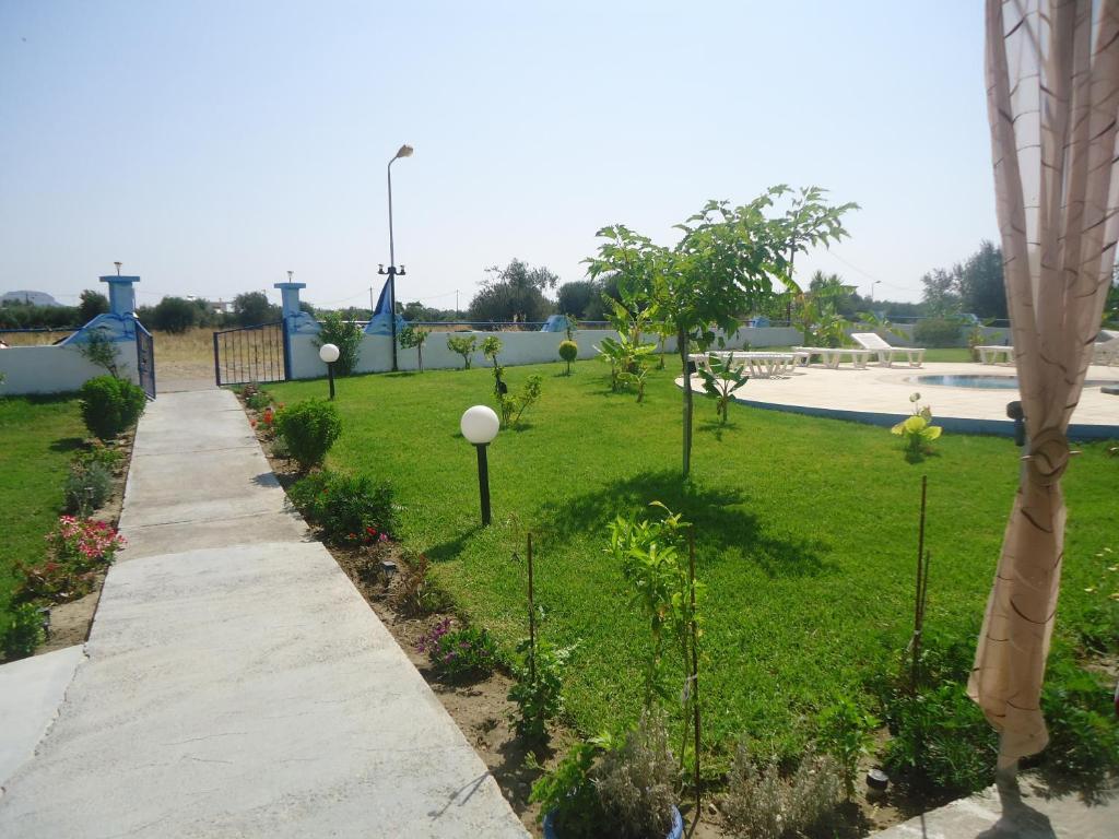 Eleni'S Apartments อาฟานโท ภายนอก รูปภาพ